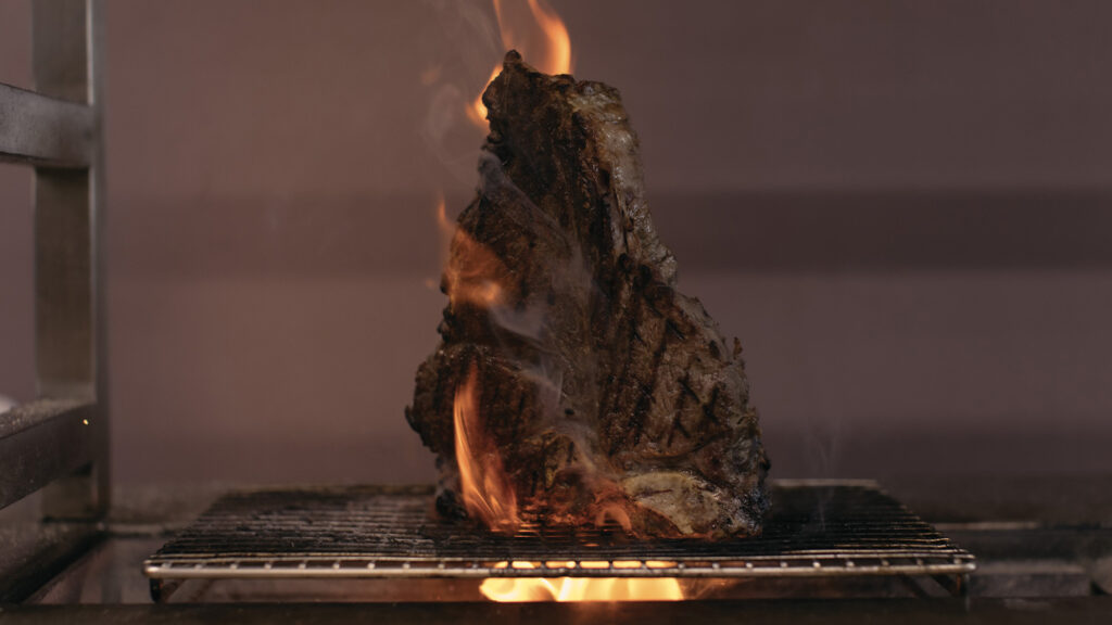 02-progettazione-cucina-per-appartamenti-Atto-Appartaments-by-H44team