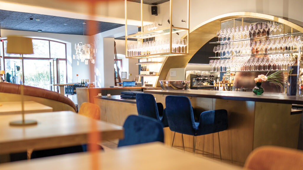 06-progettazione cucine per alberghi Vineria Sallegg by h44team