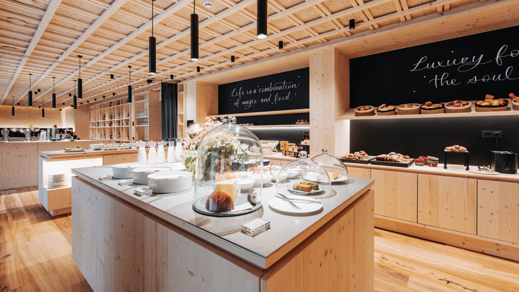 06-realizzazione grandi cucine professionali per hotel Sensoria Dolomites by H44Team